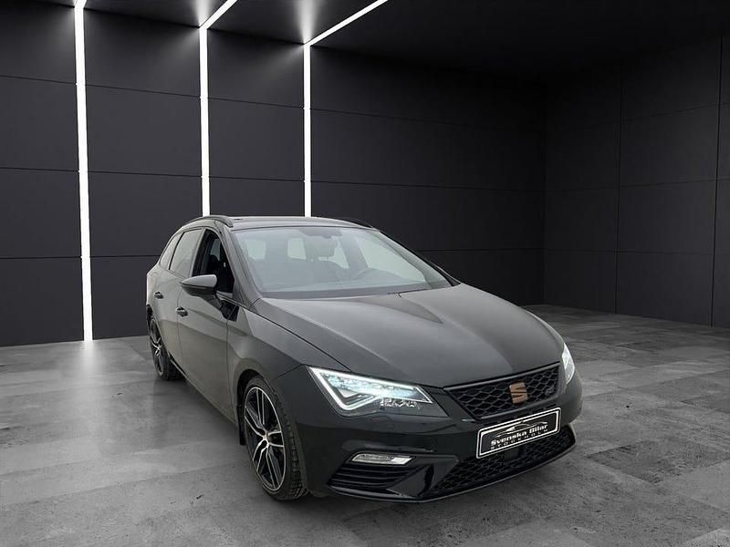 Begagnad Seat Leon ST Beats 301 HK (221 kW) 2019 Svart Kombi