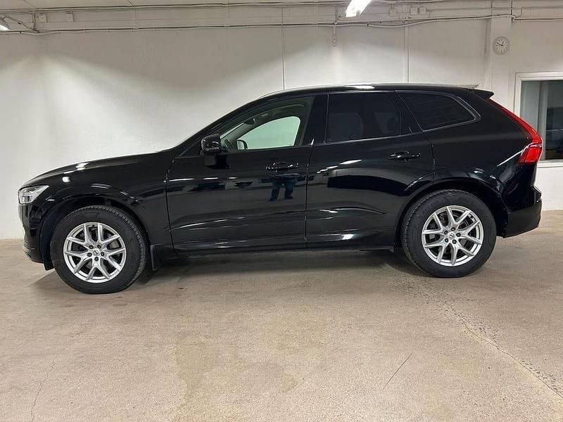 Svart (svart met) Begagnad 2019 Volvo XC60 Momentum SUV | 229 000 kr (Lite dyr) - Bild 1/4