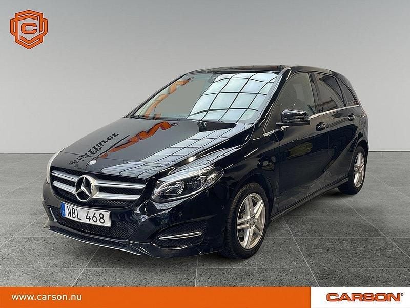 Svart Begagnad 2016 Mercedes B180 Urban Minibuss | 149 900 kr (Marknadspris) - Bild 1/4