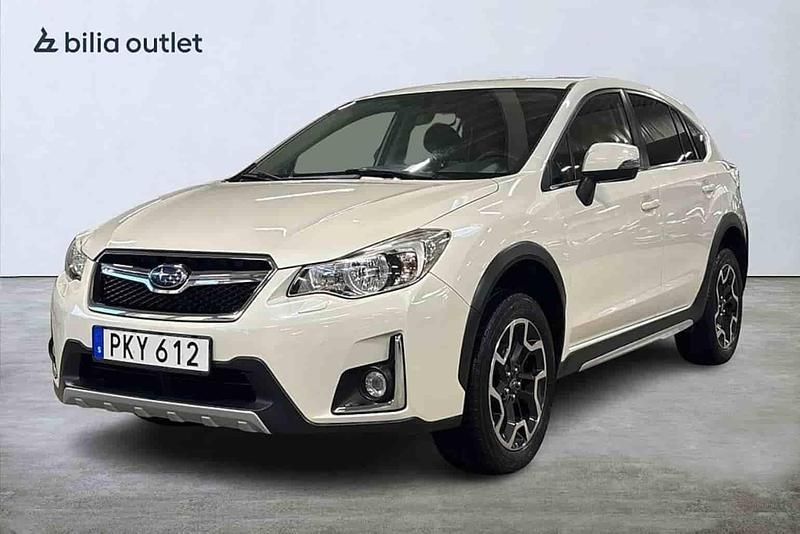 Vit Begagnad 2017 Subaru XV SUV | 199 900 kr - Bild 1/1