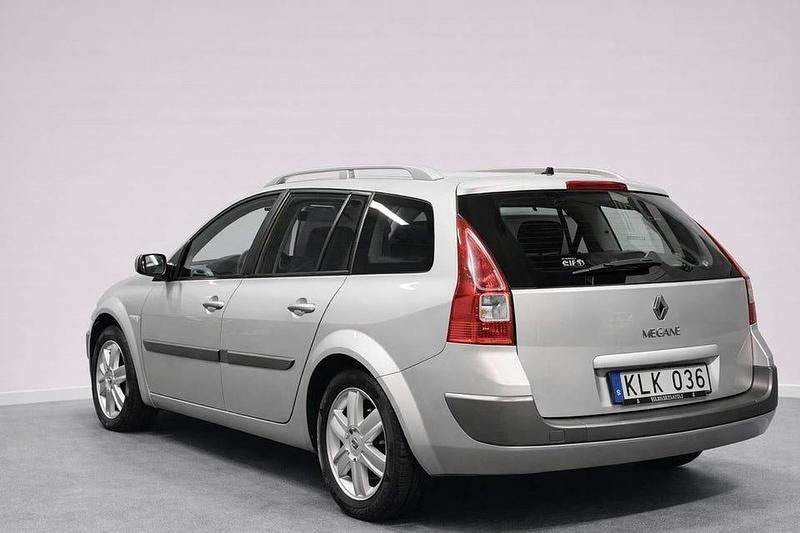 Begagnad Renault Mégane III 112 HK (82 kW) 2008 Silver
