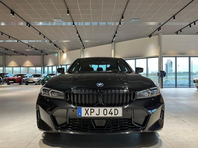 Begagnad BMW 330 M Sport 292 HK (214 kW) 2025 Svart Sedan