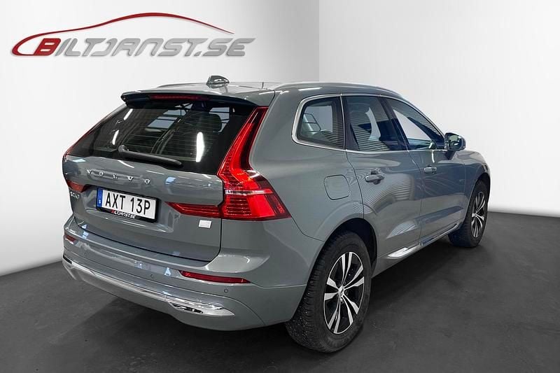 Begagnad Volvo XC60 Plus 355 HK (261 kW) 2022 Grå SUV