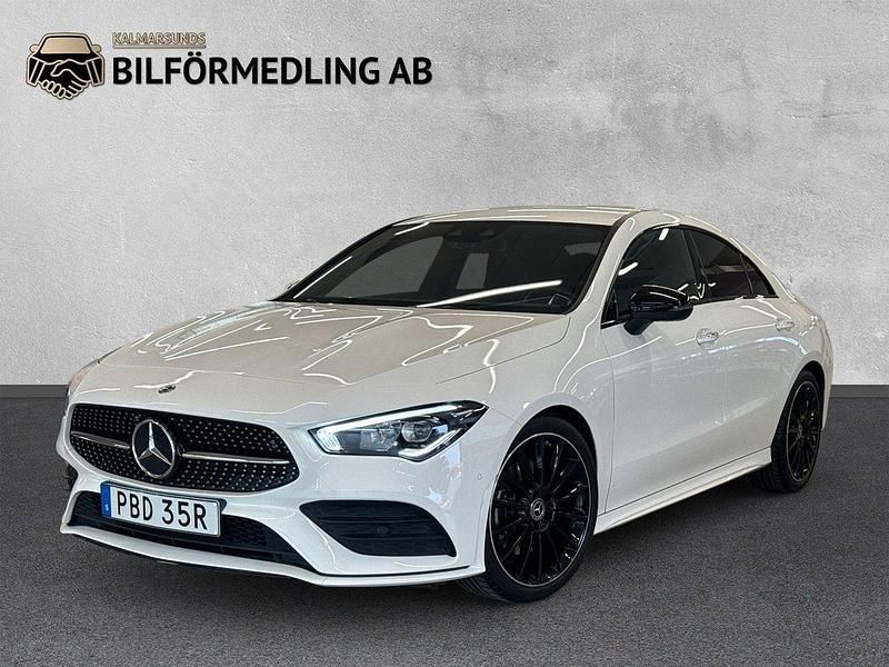Vit Begagnad 2019 Mercedes CLA200 AMG Sportkupé | 319 800 kr (Marknadspris) - Bild 1/4