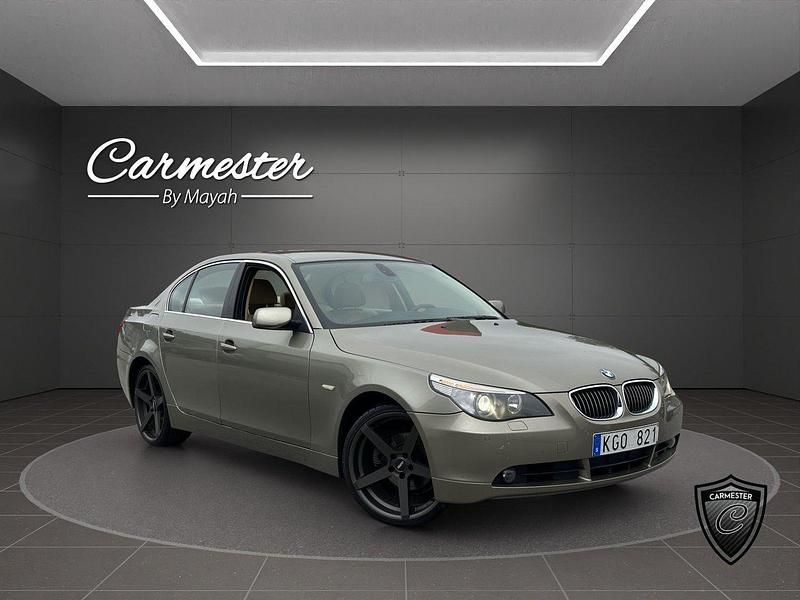 Grön Begagnad 2007 BMW 523 Sedan | 79 990 kr (Lite dyr) - Bild 1/4
