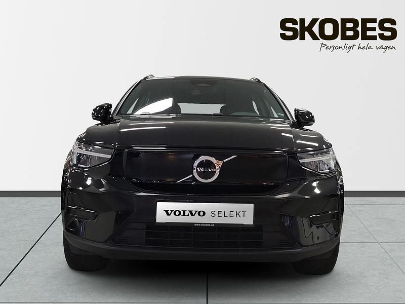 Begagnad Volvo XC40 Single Motor 175 kW (238 HK) 2023 Svart SUV
