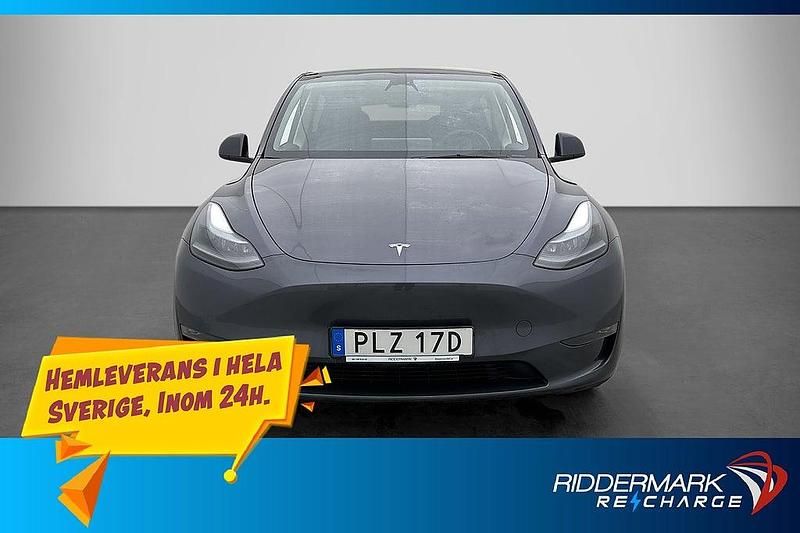 Begagnad Tesla Model Y Long Range AWD 378 kW (514 HK) 2023 Grå SUV
