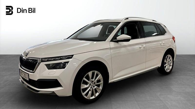 Vit Begagnad 2022 Skoda Kamiq Style SUV | 249 900 kr (Marknadspris) - Bild 1/4