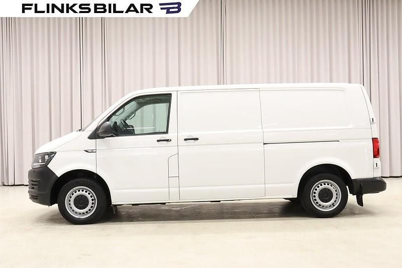 Vit Begagnad 2019 VW Transporter Van | 243 750 kr (Marknadspris) - Bild 1/4