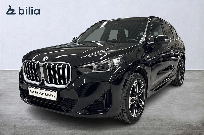 Svart Begagnad 2025 BMW X1 M Sport SUV | 459 900 kr (Dyr) - Bild 1/4