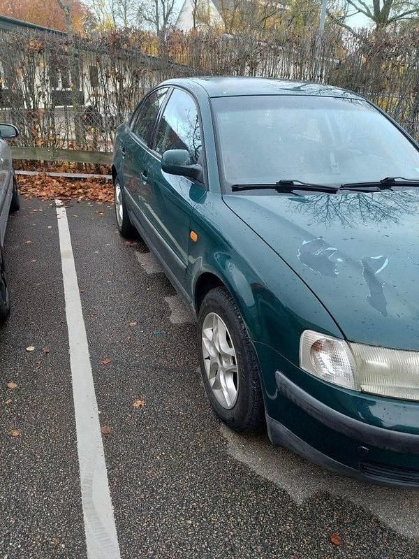 Begagnad VW Passat Comfortline 125 HK (91 kW) 1998 Sedan