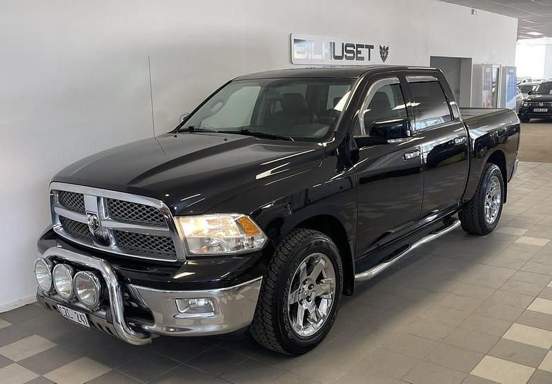 Begagnad RAM 1500 394 HK (289 kW) 2010 Svart Pickup