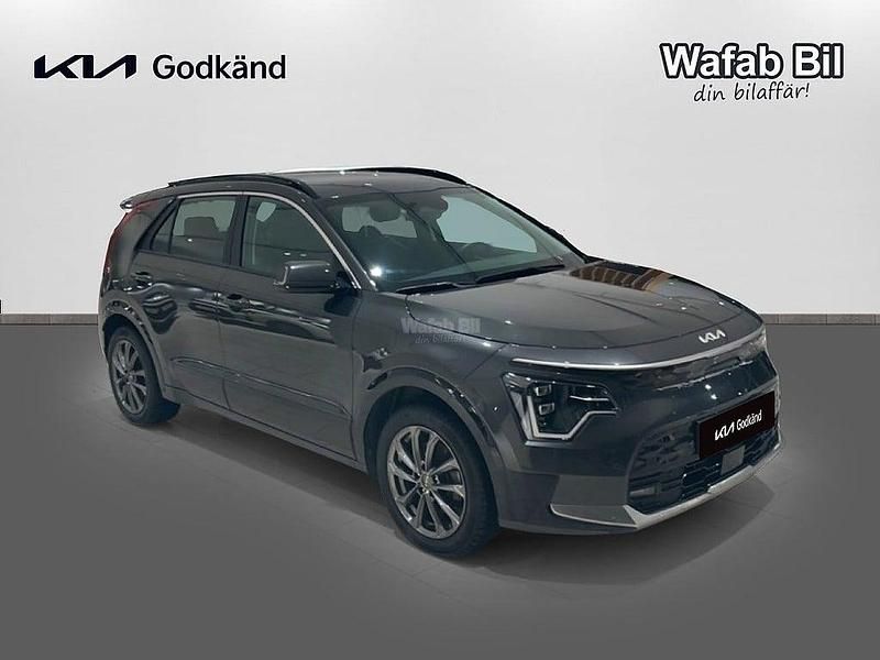Begagnad Kia Niro 150 kW (204 HK) 2022 Grå SUV