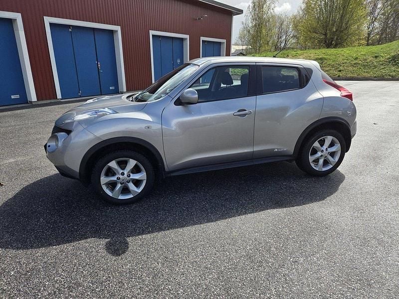 Silver Begagnad 2010 Nissan Juke SUV | 76 000 kr (Marknadspris) - Bild 1/4