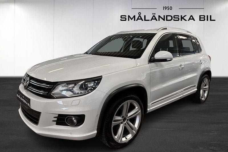 Vit Begagnad 2015 VW Tiguan Sport SUV | 139 000 kr (Marknadspris) - Bild 1/4