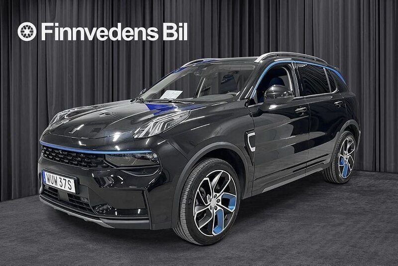 Svart Begagnad 2022 Lynk & Co 01 SUV | 278 800 kr (Marknadspris) - Bild 1/4