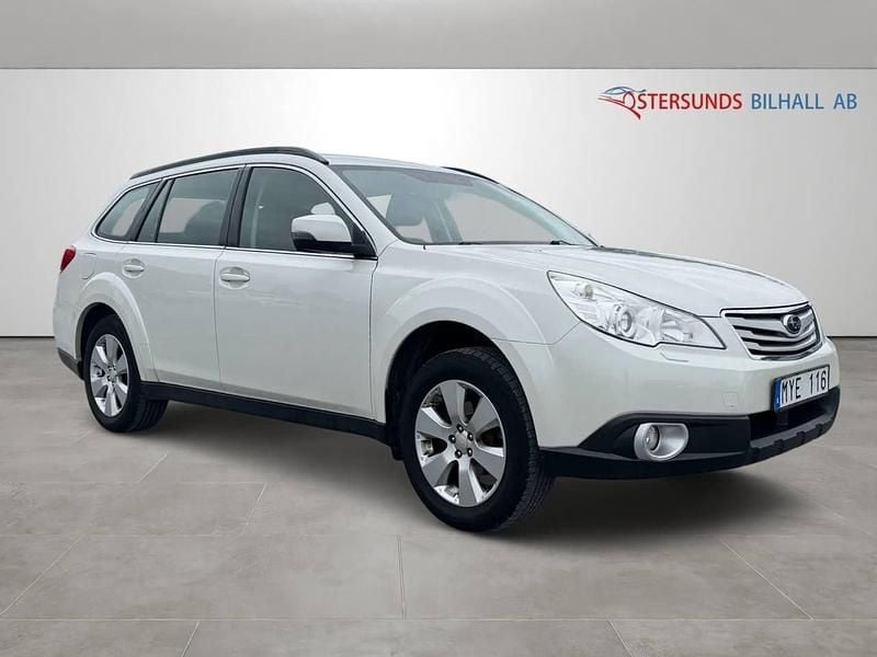 Vit Begagnad 2012 Subaru Outback SUV | 119 900 kr (Dyr) - Bild 1/4