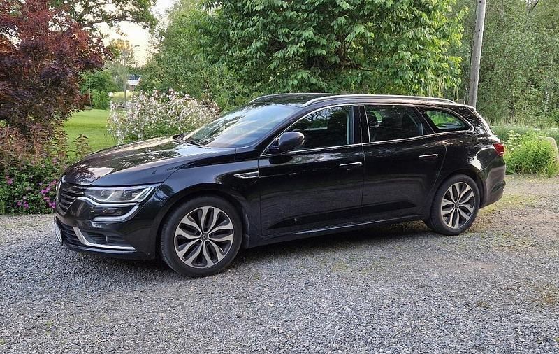 Svart Begagnad 2017 Renault Talisman GrandTour Zen Kombi | 89 000 kr (Marknadspris) - Bild 1/2