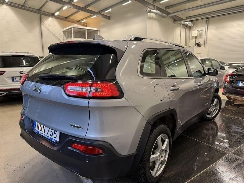 Begagnad Jeep Cherokee 170 HK (125 kW) 2015 Grön SUV