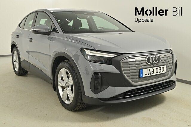 Grå (kiselgrå) Begagnad 2022 Audi Q4 Sportback e-tron Proline SUV | 359 900 kr (Superpris) - Bild 1/3