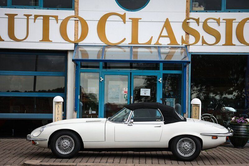 Begagnad Jaguar E-Type 276 HK (202 kW) 1973 Vit Cab