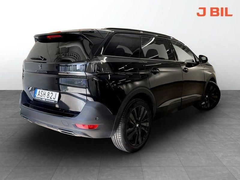 Begagnad Peugeot 5008 GTi 131 HK (96 kW) 2023 Svart perla nera Minibuss