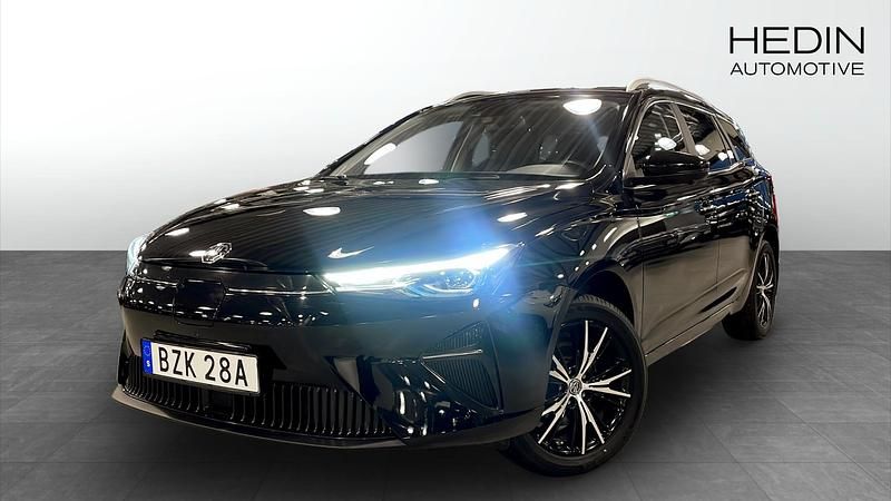 Svart Begagnad 2022 MG MG5 EV Kombi | 214 900 kr (Marknadspris) - Bild 1/4