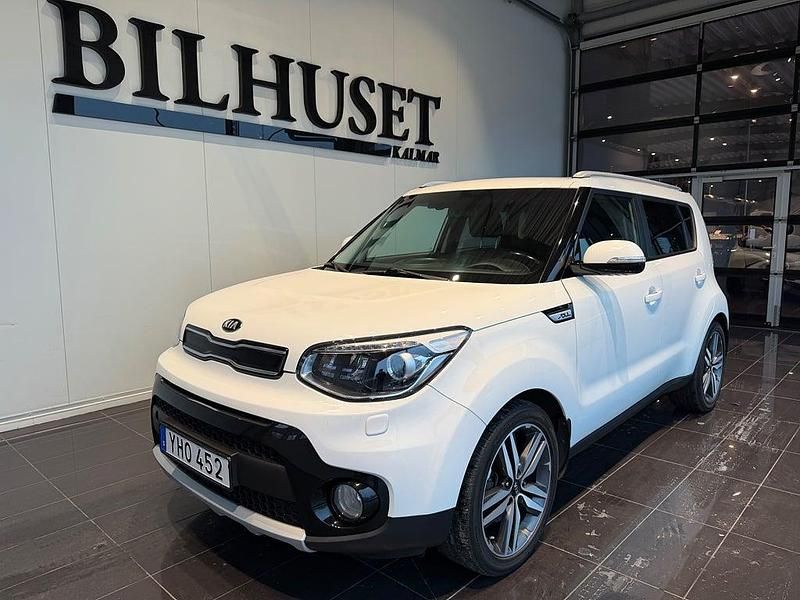 Vit Begagnad 2016 Kia Soul SUV | 129 900 kr (Marknadspris) - Bild 1/3