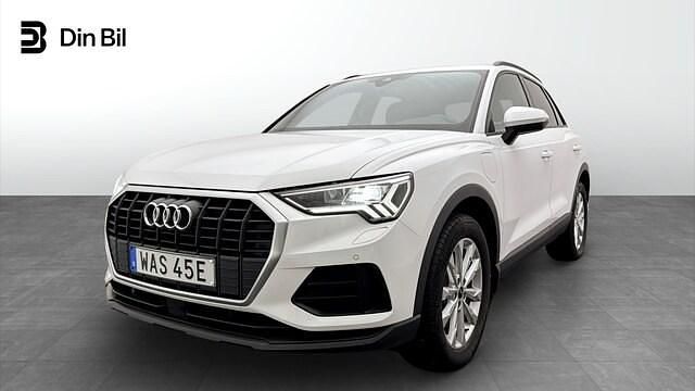 Vit Begagnad 2023 Audi Q3 Proline SUV | 349 000 kr (Marknadspris) - Bild 1/4