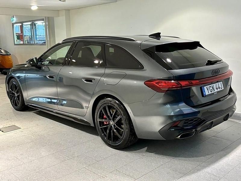 Ny Audi A5 S-Line 299 HK (219 kW) 2025 Grå Kombi