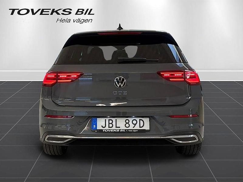 Begagnad VW Golf VIII GTE 150 HK (110 kW) 2021 Grå Kombi