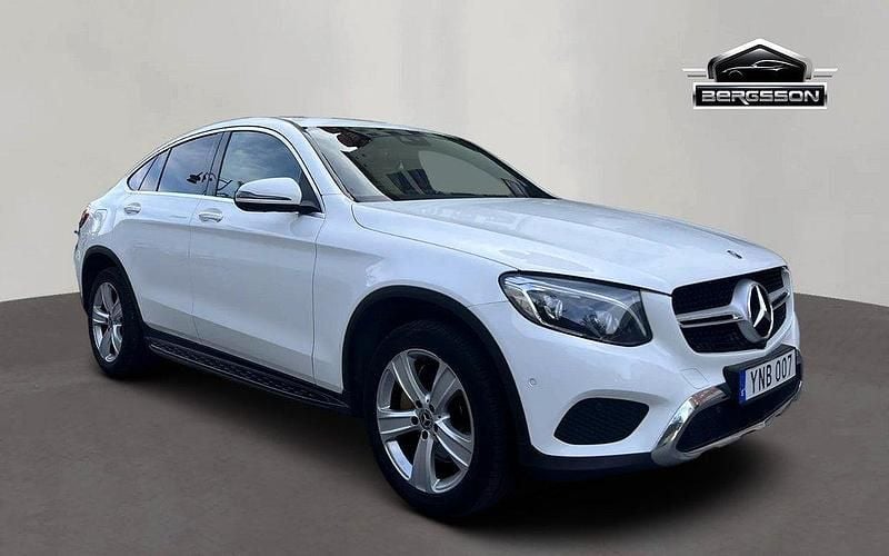 Vit Begagnad 2017 Mercedes GLC220 Sportkupé | 324 900 kr (Marknadspris) - Bild 1/4