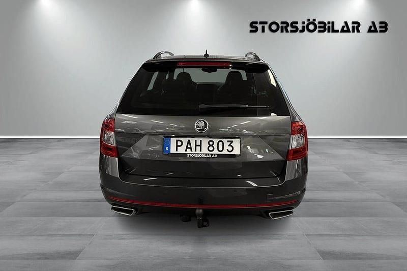 Begagnad Skoda Octavia RS 184 HK (135 kW) 2016 Grå Kombi