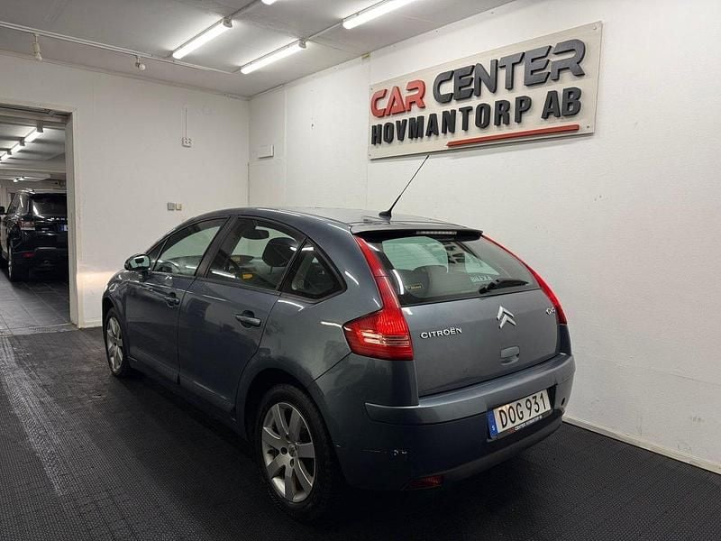 Begagnad Citroën C4 109 HK (80 kW) 2007 Mörkgrå Halvkombi