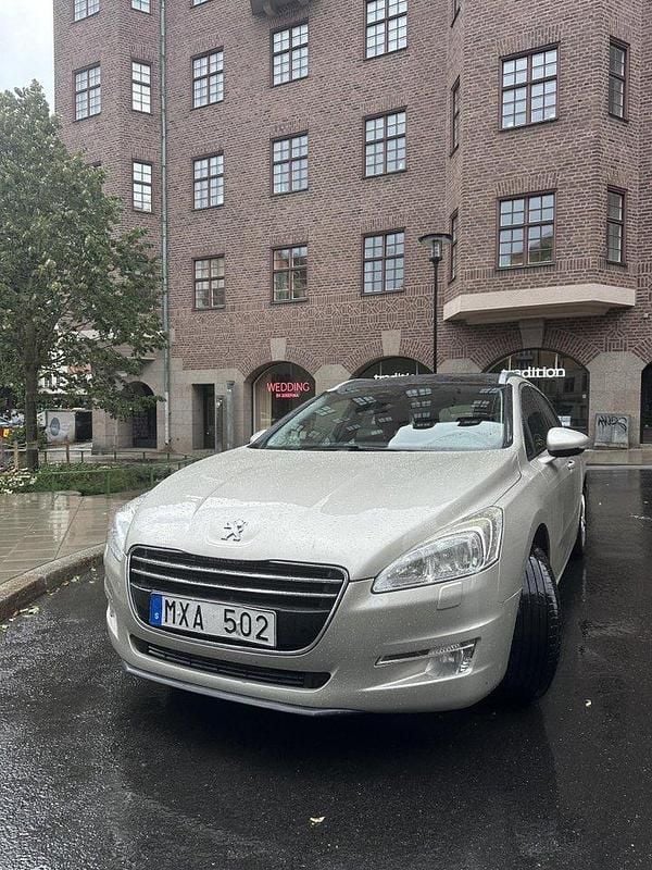 Brun Begagnad 2012 Peugeot 508 Kombi | 55 000 kr (Marknadspris) - Bild 1/4