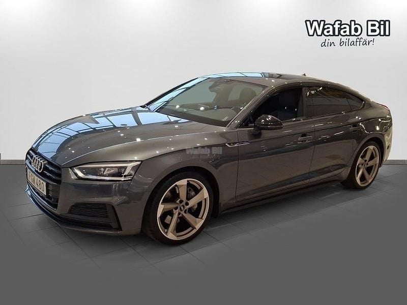 Grå Begagnad 2017 Audi A5 S-Line Sportkupé | 269 900 kr - Bild 1/4