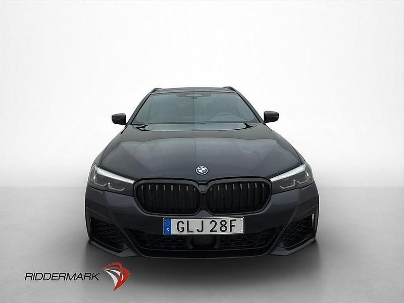 Begagnad BMW 530e 184 HK (135 kW) 2022 Svart Kombi