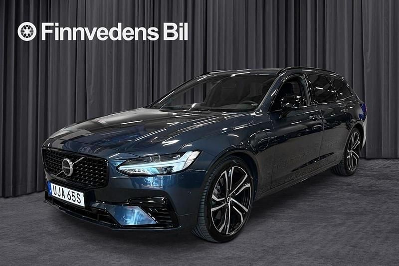 Mörkblå Begagnad 2023 Volvo V90 Ultimate Kombi | 584 800 kr (Lite dyr) - Bild 1/4