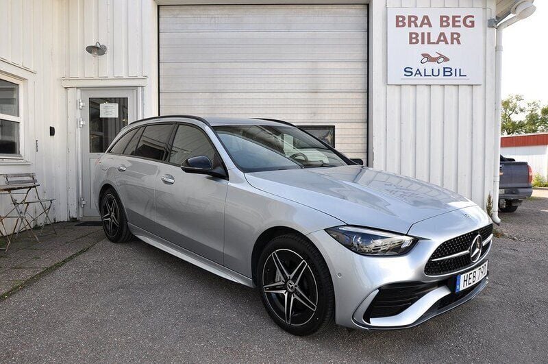 Silver Begagnad 2024 Mercedes C300e Premium Kombi | 525 000 kr (Superpris) - Bild 1/4