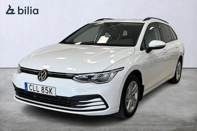 Vit Begagnad 2021 VW Golf VIII Kombi | 219 900 kr (Bra pris) - Bild 1/3
