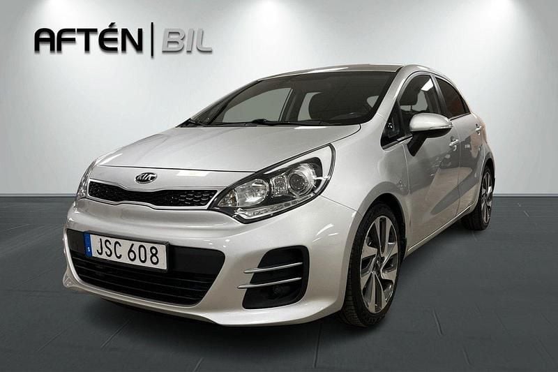 Grå Begagnad 2015 Kia Rio Halvkombi | 79 800 kr (Bra pris) - Bild 1/3