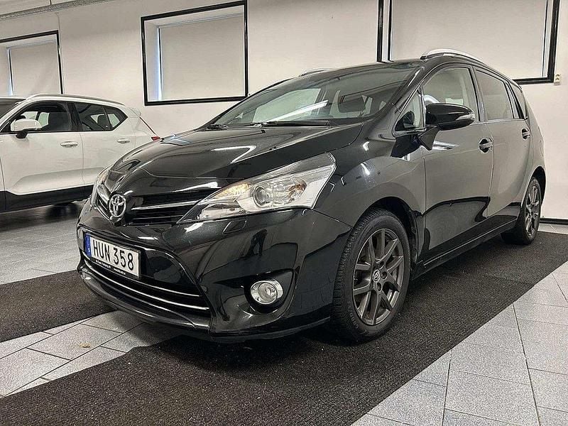 Svart Begagnad 2015 Toyota Verso Edition Minibuss | 124 500 kr (Marknadspris) - Bild 1/4