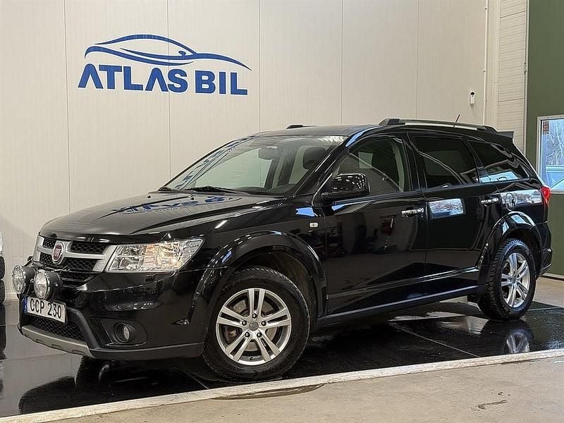 Begagnad Fiat Freemont 170 HK (125 kW) 2013 Svart SUV