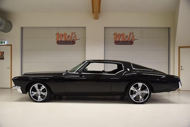Svart Begagnad 1972 Buick Riviera Sportkupé | 569 000 kr - Bild 1/4