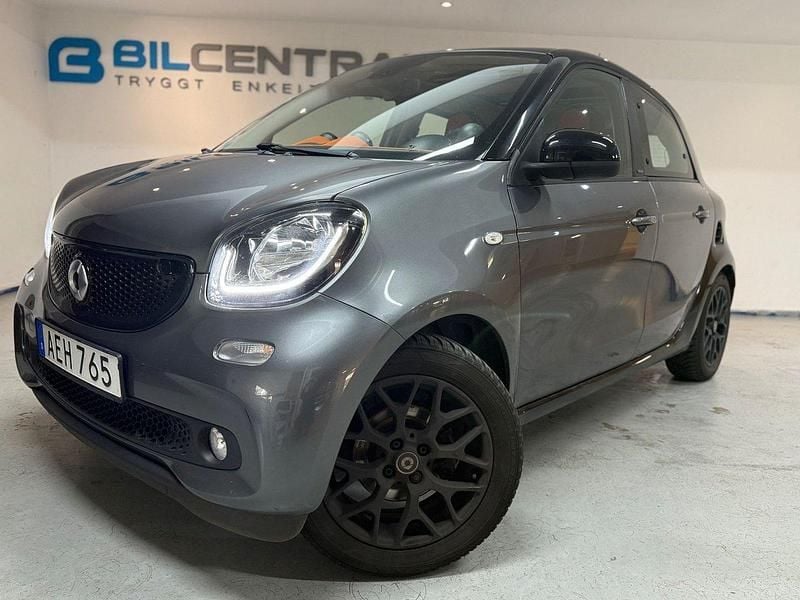 Grå Begagnad 2015 Smart ForFour Halvkombi | 64 900 kr - Bild 1/4