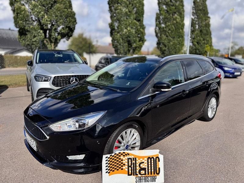Svart Begagnad 2014 Ford Focus Titanium X Kombi | 108 800 kr (Bra pris) - Bild 1/4