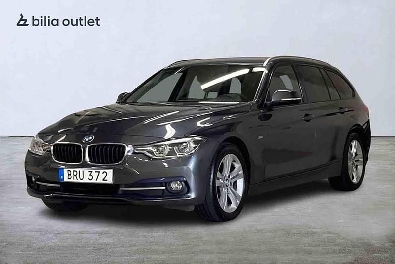 Grå Begagnad 2016 BMW 318 Kombi | 164 900 kr - Bild 1/1