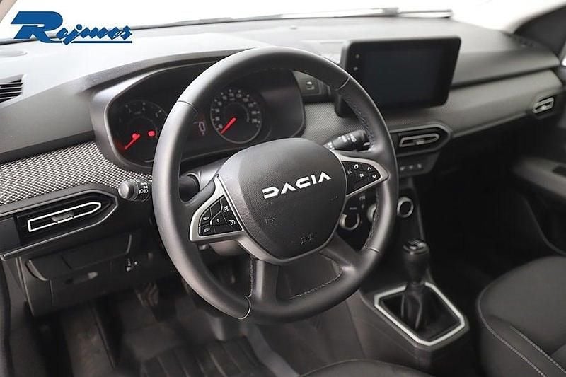 Begagnad Dacia Jogger Expression 110 HK (80 kW) 2022 Snövit Minibuss