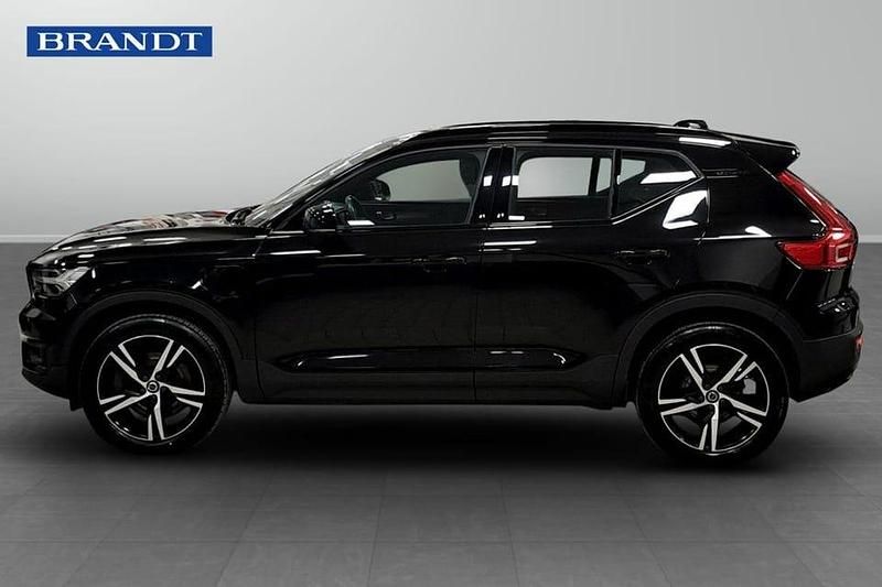 Begagnad Volvo XC40 R-Design 265 HK (194 kW) 2021 Svart SUV