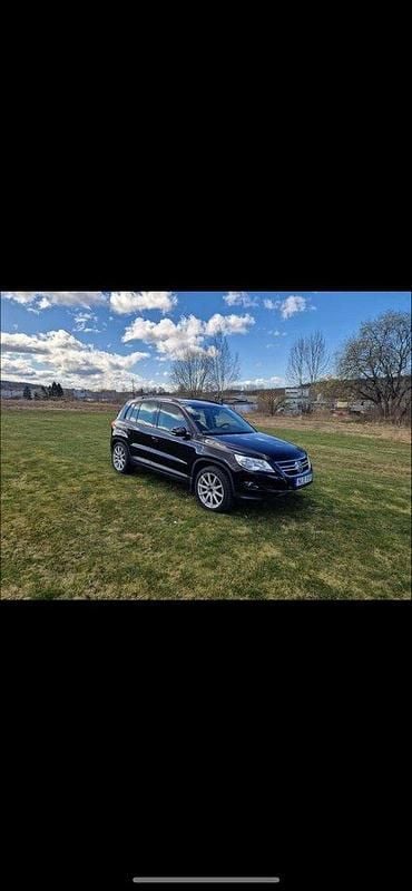 Svart Begagnad 2010 VW Tiguan SUV | 47 000 kr (Bra pris) - Bild 1/4